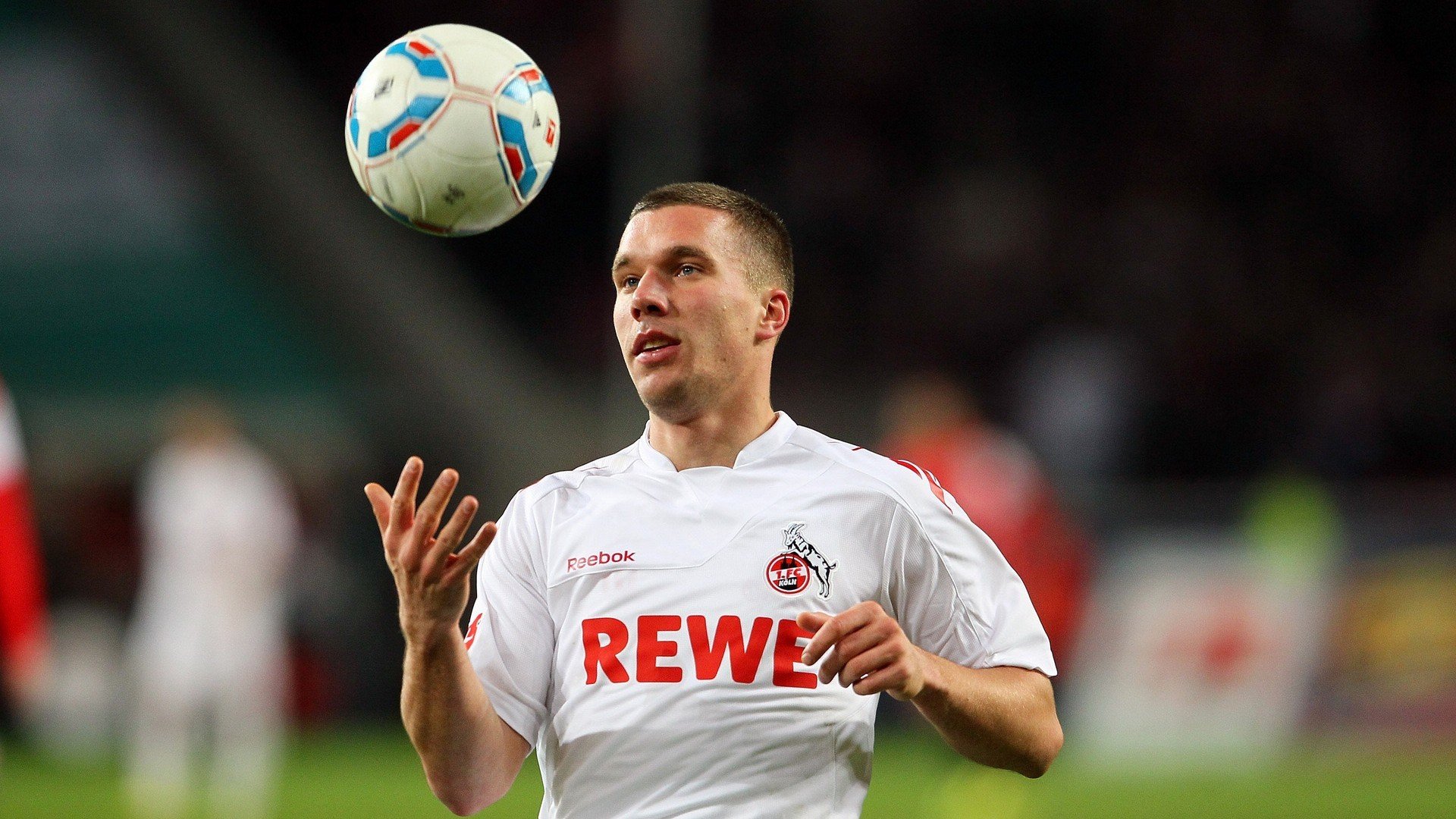 开云平台-中超联赛营销策略创新，球迷互动频频，中超俱乐部运营